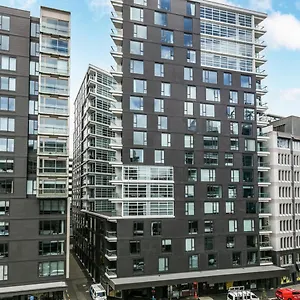 Pinnacles On Victoria St Apartment Wellington
