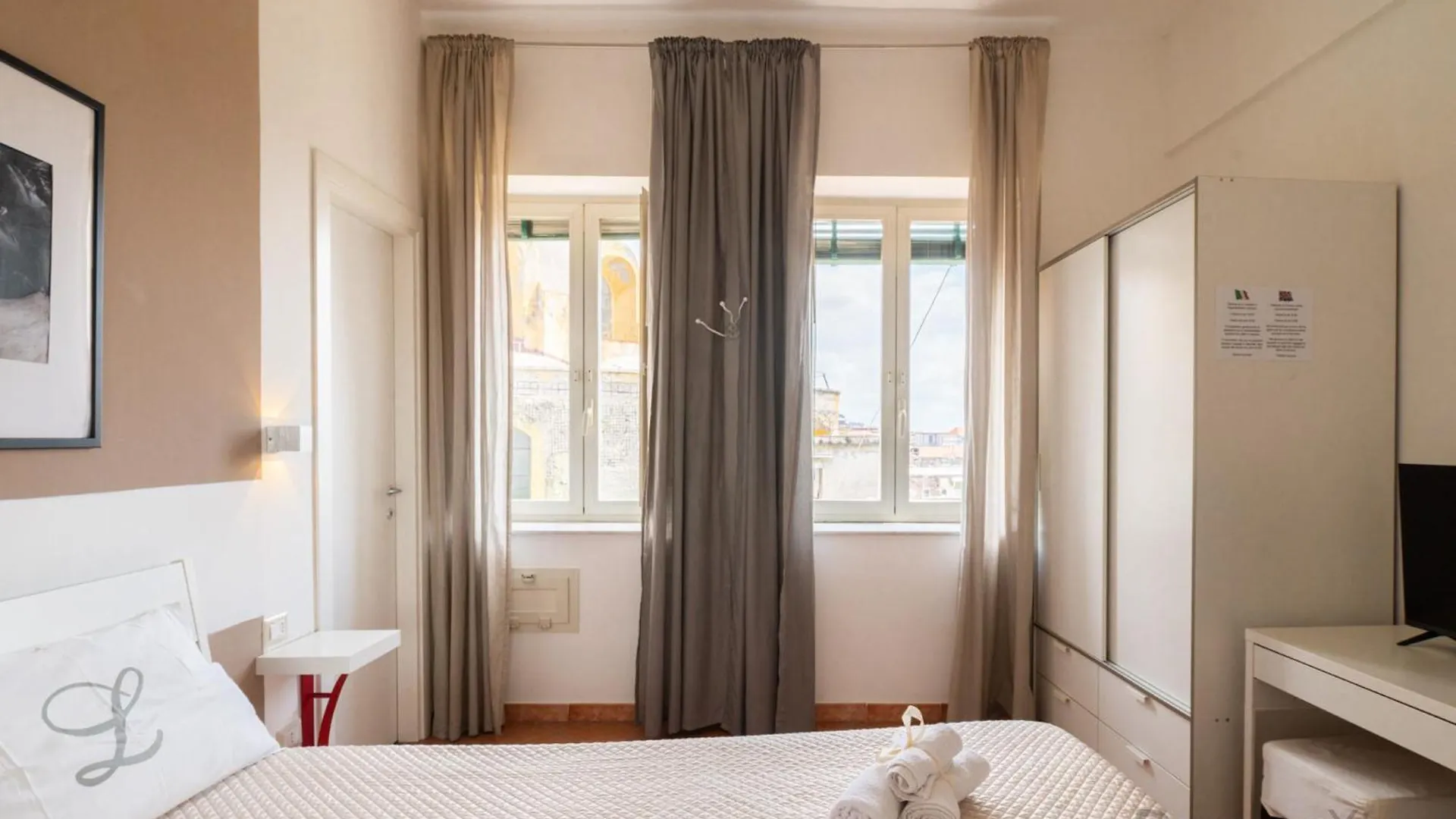 Apartment Laloren By Domusextra Naples